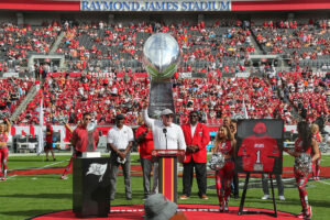 2 point conversion: Brady, Bucs offense comes to life 3 Ring Of Honor Coach Bruce Arians