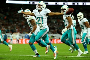 The Buccaneers bolstered their secondary with the signing of 4-time Pro Bowl CB Brent Grimes – Photo by: Getty Images