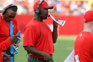 Ex-Bucs HC Lovie Smith - Photo by: Cliff Welch/PR