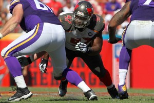 Bucs NT Akeem Spence - Photo by: Cliff Welch/PR