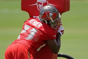 Bucs CB Alterraun Verner - Photo by: Cliff Welch/PR