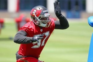 Buccaneers De Noah Spence Has The Talent To Become A Double-Digit Sacker In Tampa Bay - Photo By: Cliff Welch/Pr