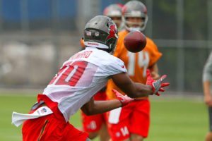 Bucs Otas Qb Jameis Winston And Te O.j. Howard