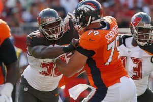 Sr'S Fab 5: Jac Is Back For Sacks; Inside The Bucs' &Amp;Quot;Real Dangerous&Amp;Quot; Defense 3 Bucs Dt Clinton Mcdonald - Photo By: Cliff Welch/Pr