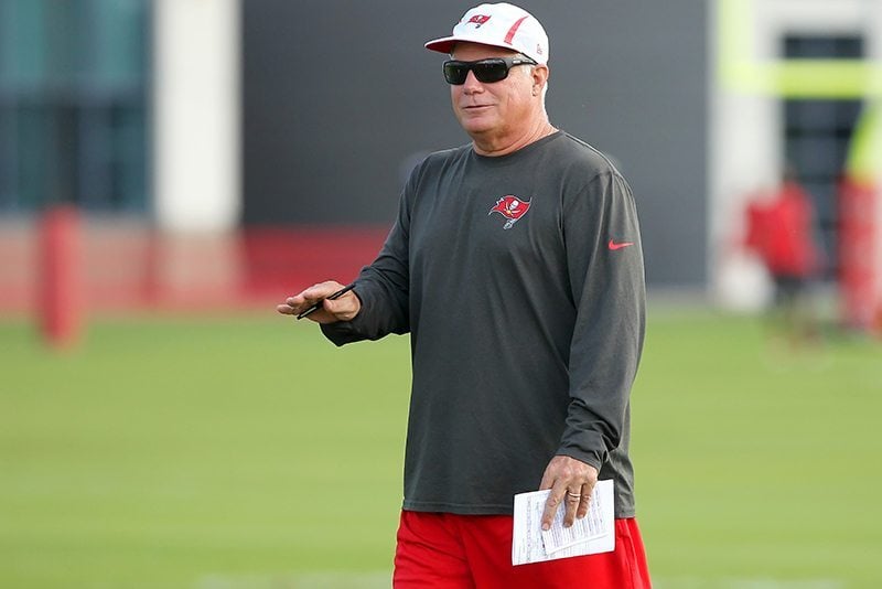 Bucs Defensive Coordinator Mike Smith - Photo By: Cliff Welch/Pr