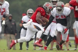 Bucs Rb Jacquizz Rodgers - Photo By: Cliff Welch/Pr