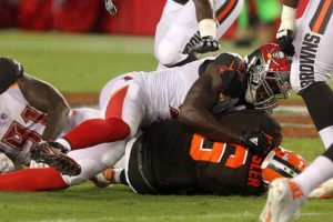 Sr'S Fab 5: Winston Is Better, More Accurate; Bayless Is Clueless About Koetter 4 Bucs De Noah Spence - Photo By: Cliff Welch/Pr