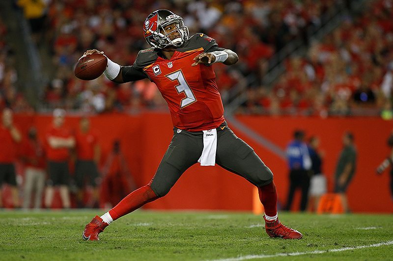 Bucs Qb Jameis Winston - Photo By: Cliff Welch/Pr