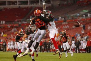 Sr'S Fab 5: Lavonte Is Back For The Bucs; Nfl No Longer &Amp;Quot;No Fun League&Amp;Quot; 3 Evans Justin David Njoku Bucs Browns Targeting