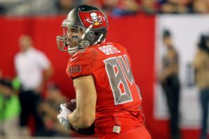 Pewterreport.com'S 2017 Buccaneers Mvp Awards 2 Bucs Te Cameron Brate - Photo By: Cliff Welch/Pr
