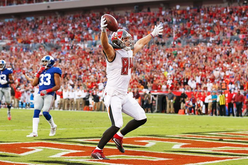 Bucs Te Cam Brate – Photo By: Mark Lomoglio/Pr