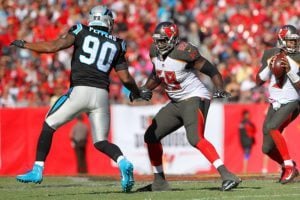 Bucs Rt Demar Dotson - Photo By: Cliff Welch/Pr