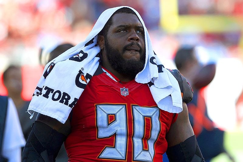 Bucs Dt Chris Baker - Photo By: Cliff Welch/Pr