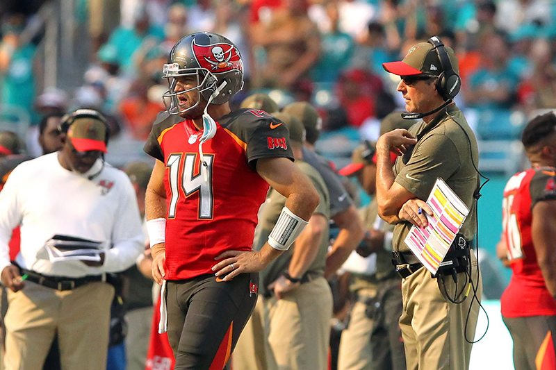 Bucs Qb Ryan Fitzpatrick And Head Coach Dirk Koetter - Photo By: Cliff Welch/Pr