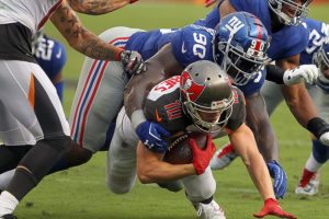 Sr'S Fab 5: Jpp Brings Toughness, Pass Rush To Bucs; The Case For James 5 Bucs De Jason Pierre-Paul - Photo By: Cliff Welch/Pr