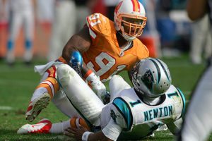 Sr'S Fab 5: Be Cautiously Optimistic About The Bucs; Toughness A Key Trait In Tampa 4 Former Bucs De Da'Quan Bowers - Photo By: Cliff Welch/Pr