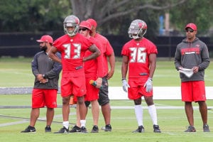 Sr'S Fab 5: Ronde Still Believes In Hargreaves, Likes Bucs Rookie Cbs 3 Bucs Cbs Carlton Davis And Mj Stewart - Photo By: Cliff Welch/Pr