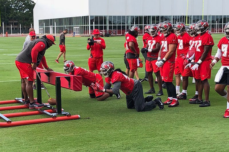 Bucs Defensive Linemen – Photo By: Pewterreport.com