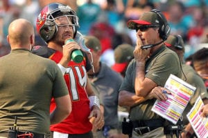 Bucs Qb Ryan Fitzpatrick And Head Coach Dirk Koetter - Photo By: Cliff Welch/Pr