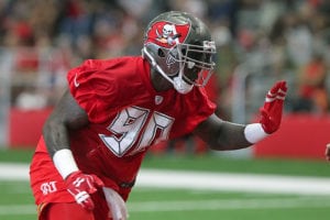 Bucs De Jason Pierre-Paul - Photo By: Cliff Welch/Pr