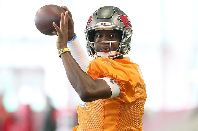 Bucs Qb Jameis Winston - Photo By: Cliff Welch/Pr