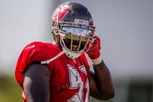 Sr'S Fab 5: Wr Evans Ready To Be The Bully; Bucs' 53-Man Roster Prediction 4 Bucs De Vinny Curry - Photo By Mary Holt