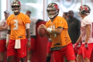 Pr Roundtable: Should Bucs Start Fitzpatrick Or Winston Vs. Bears? 3 Bucs Qbs Ryan Fitzpatrick And Jameis Winston – Photo By: Cliff Welch/Pr