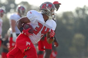 Pr Roundtable: Which Bucs Veteran Has To Step It Up In Camp? 2 Bucs Rb Charles Sims - Photo By: Cliff Welch/Pr