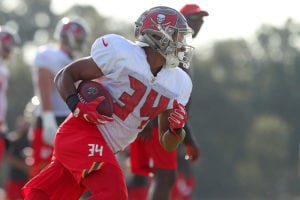 Bucs Rb Charles Sims - Photo By: Cliff Welch/Pr