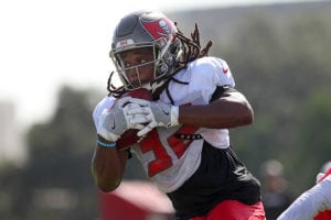Sr'S Fab 5: Ronde Still Believes In Hargreaves, Likes Bucs Rookie Cbs 5 Bucs Rb Jacquizz Rodgers - Photo By: Cliff Welch/Pr