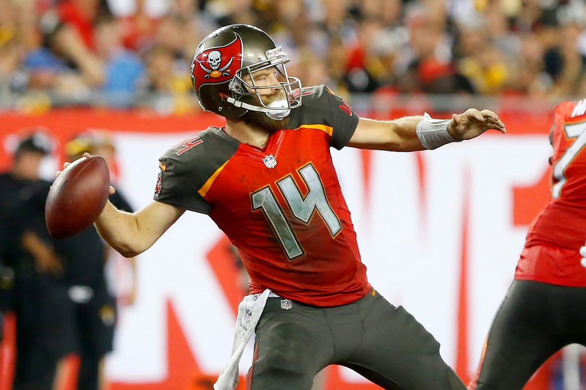 Bucs Qb Ryan Fitzpatrick - Photo By: Cliff Welch/Pr