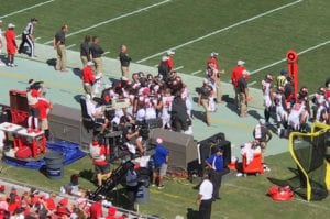 Bucs Defense Huddles On The Sidelines - Photo By: Trevor Sikkema/Pr