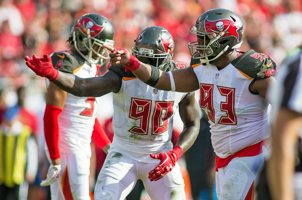 Bucs De Jason Pierre-Paul And Dt Gerald Mccoy