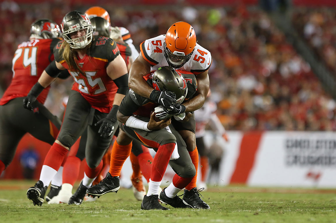 Bucs G Alex Cappa And Qb Jameis Winston