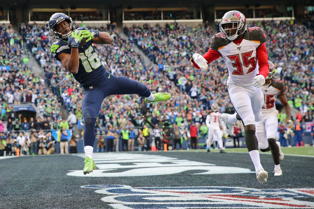 Seahawks Wr Tyler Lockett And Bucs Cb Jamel Dean