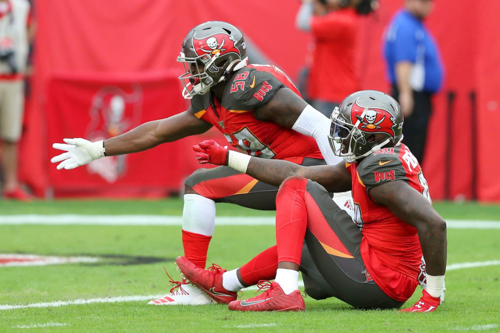 Bucs Olbs Jason Pierre-Paul And Shaq Barrett