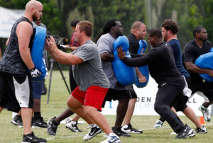 Bucs O-Line Working At Img Academy In Brandenton