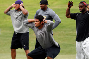 Former Bucs Lb Mason Foster And Qb Josh Freeman