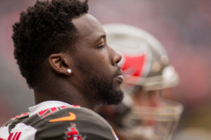 Sr'S Fab 5: An Open Letter To Bucs Stars Brady, Smith And Jpp 3 Pierre Paul Jason Bucs Profile No Helmet Mh