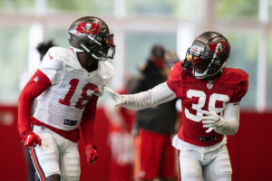 Bucs Cb Parnell Motley And Wr Tyler Johnson