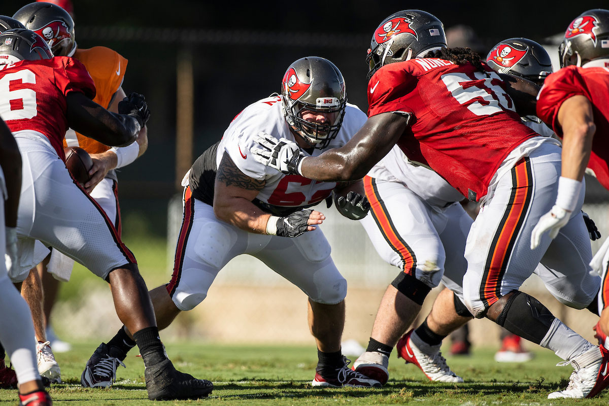 Bucs Ol A.q. Shipley