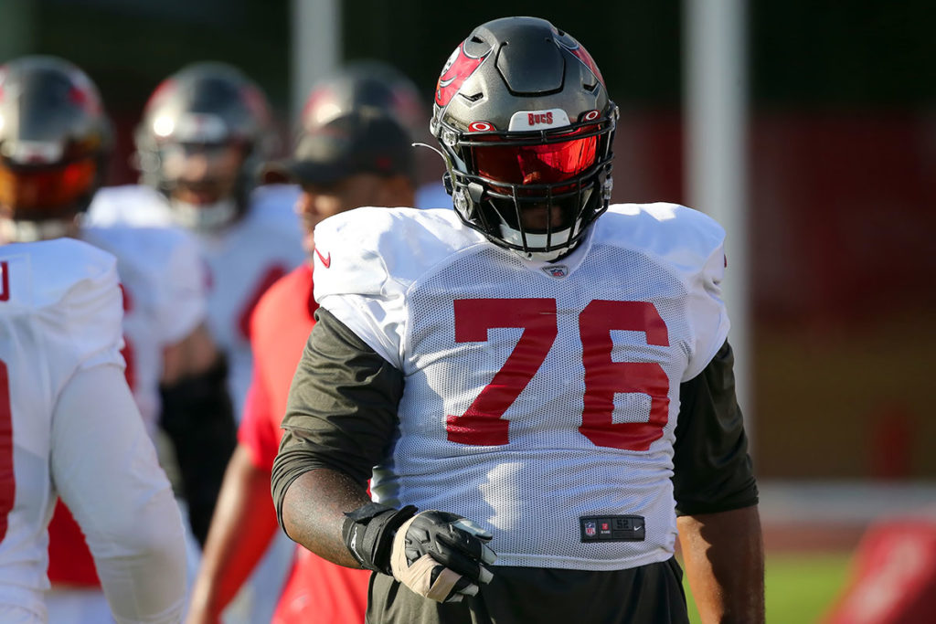 Smith Donovan Bucs Camp Face Shield