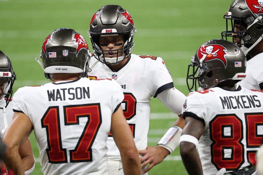 Bucs Qb Tom Brady And Wr Justin Watson