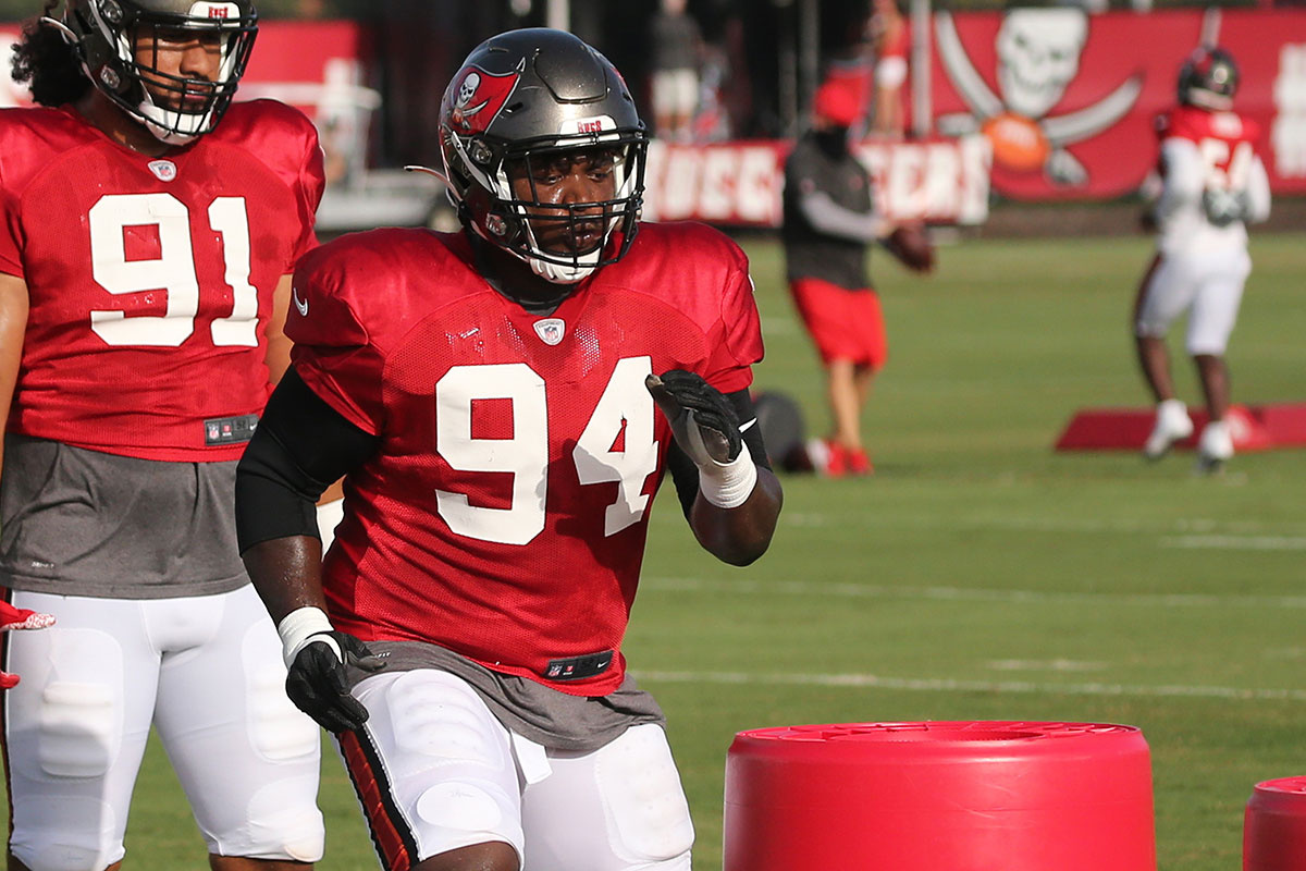 Bucs Dt Khalil Davis