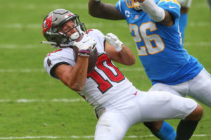 Bucs Monday Mailbag: Can Tryon Emerge As A Starter? Is Succop In Trouble? 6 Bucs Wr Scotty Miller