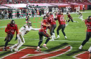 2-Point Conversion: Bucs Got Out-Coached, Bullied By Saints 6 Bucs Lt Donovan Smith And Qb Tom Brady