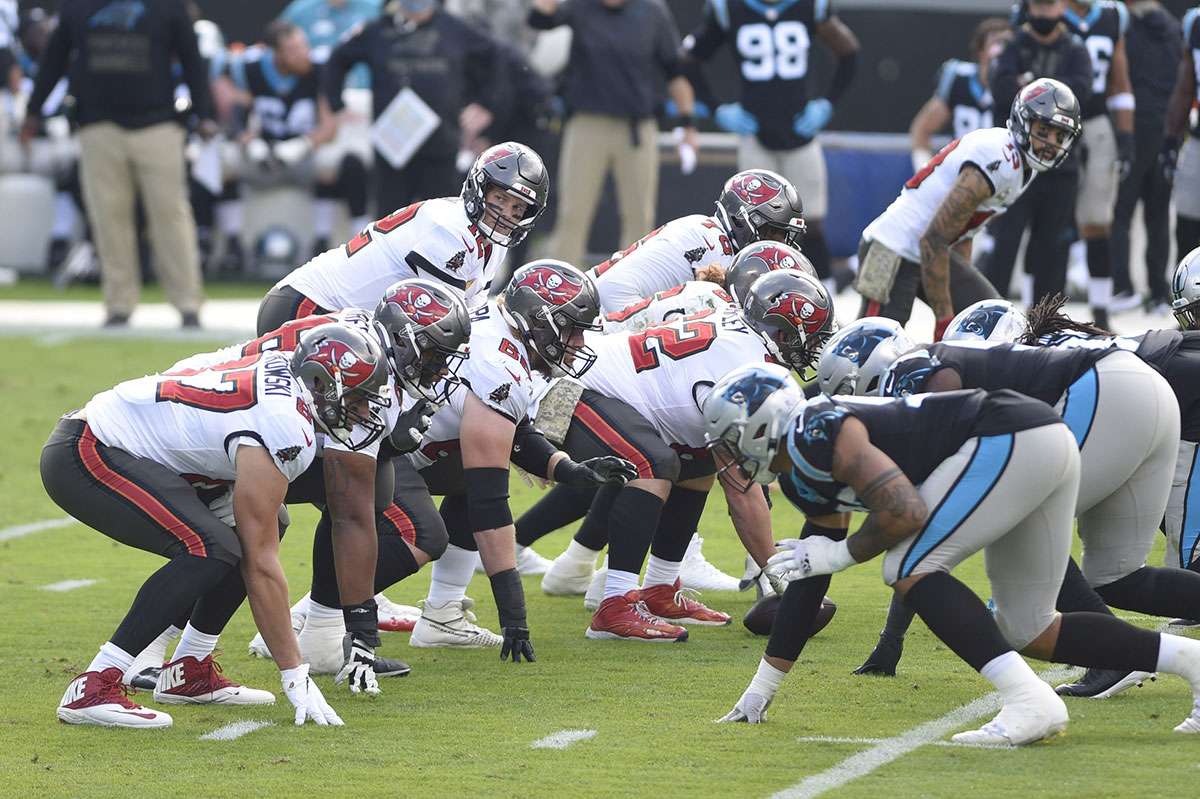 Bucs Qb Tom Brady And The O-Line