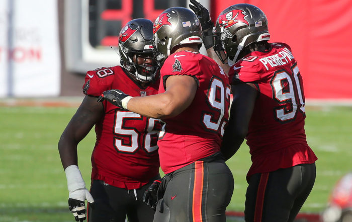Bucs Olbs Shaq Barrett And Jason Pierre-Paul And Dt Ndamukong Suh
