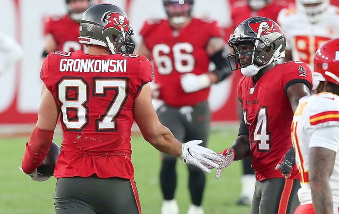 Bucs Te Rob Gronkowski And Wr Chris Godwin