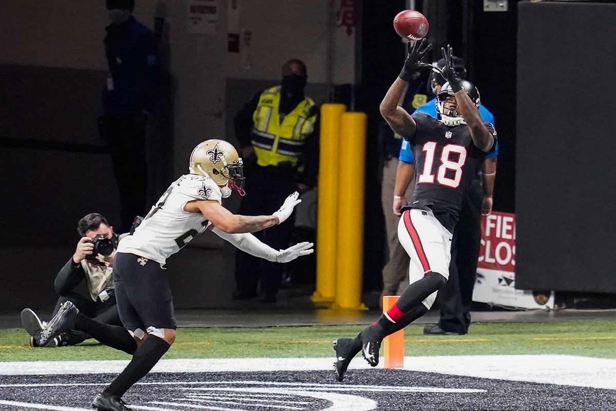 Falcons Wr Calvin Ridley Behind Enemy Lines